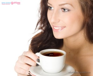 không nên uống nhiều cafe sau khi tẩy trắng