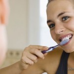 vệ sinh răng miệng sau khi ăn